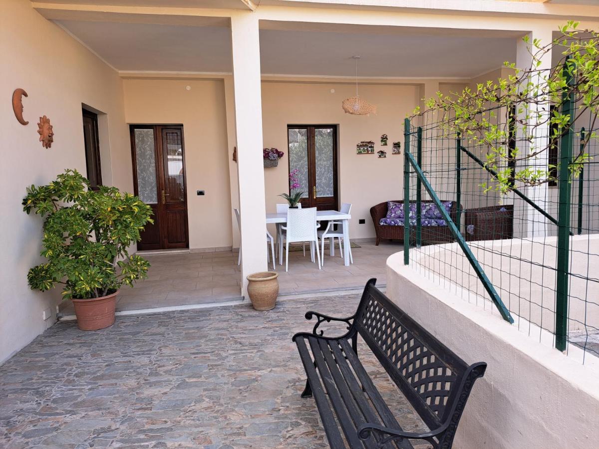 I Sogni Di Alice Villa Pula Exterior photo